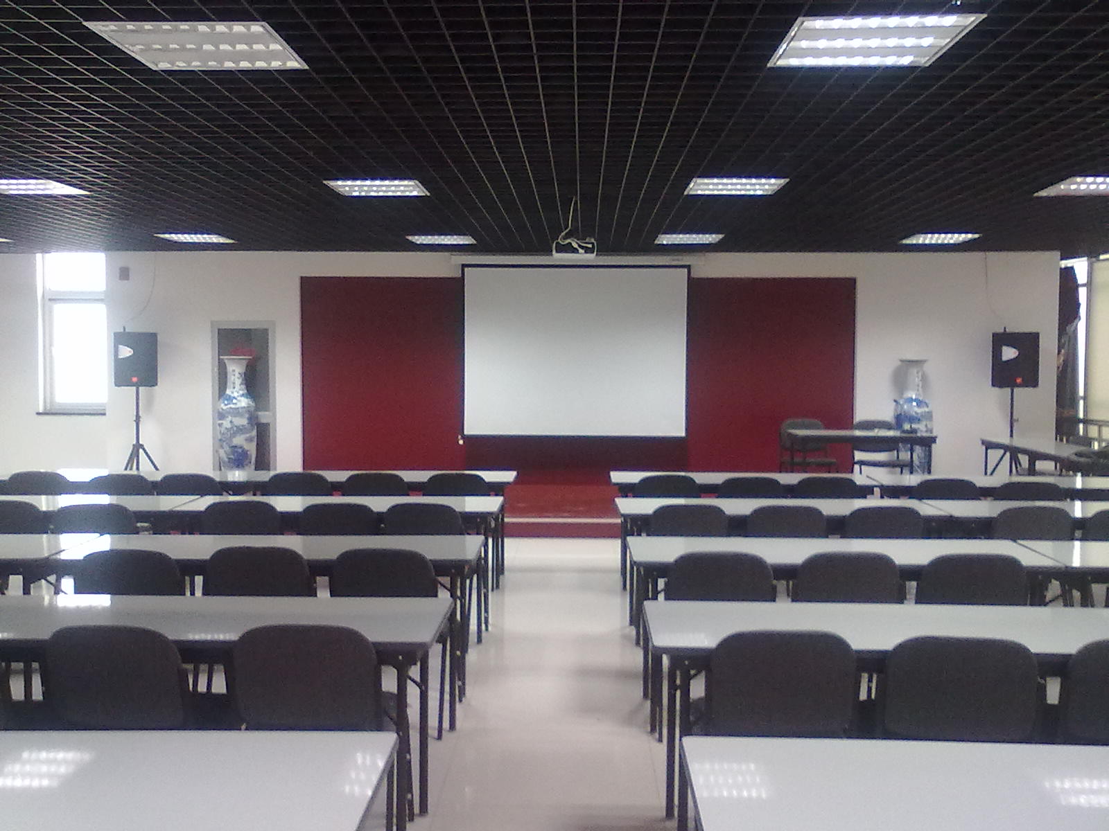 ʯ��ׯ������������������